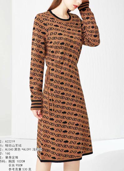 100% Cashmere Fine Spun Cashmere 100% Cashmere VI01087