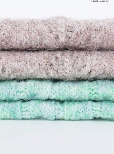 1/14NM (Recycling and Environmental Protection) 6% Wool 13% Nylon 13% Acrylic 3% Spandex 65% Recycled Polyester