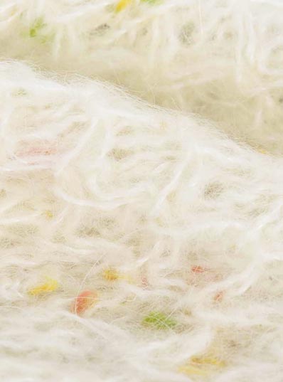 1 / 3.5 نانومتر 8 ٪ موهير 38 ٪ صوف 44 ٪ نايلون 6 ٪ أكريليك 2 ٪ بوليستر 2 ٪ مخمل ملون