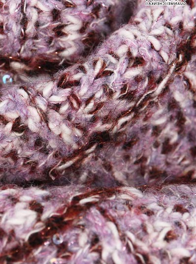 1 / 4.2 نانومتر 34 ٪ قطن 24 ٪ بوليستر 20٪ بوليستر 10 ٪ أكريليك 5 ٪ صوف 5 ٪ نايلون 2 ٪ سباندكس