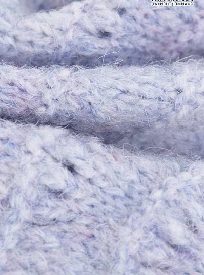 1/5, 8 NM 40% Polyester Recyclé 8% Laine 15% Acrylique 3% Élasthanne