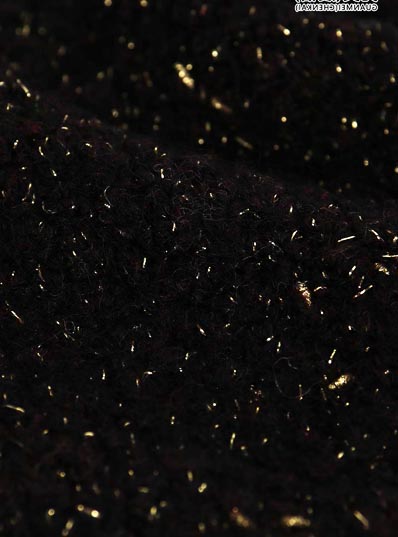 1 / 6.5 نانومتر (على غرار شانيل) 6 ٪ صوف 16 ٪ نايلون 12 ٪ أكريليك 47 ٪ بوليستر معاد تدويره 14 ٪ بوليستر 3 ٪ سباندكس 2 ٪ ترتر