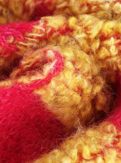 1/8, 6 NM 35% Polyester 30% Resirkulert Polyester 23% Akryl 10% Ull 2% Elastan