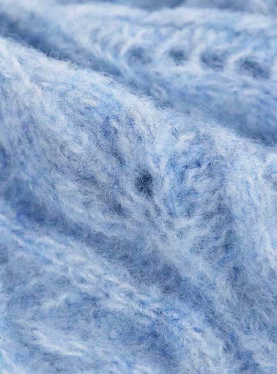 1/8. 8 NM-Friend 8% RWS Lana RWS 35% Acrilico 9% Nylon 44% Poliestere riciclato 4% Spandex