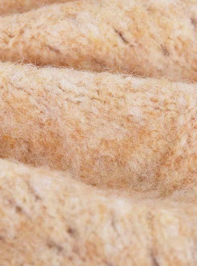 1 / 9NM 44% Poliestere Recyle 35% Acrilico 9% Nylon 8% Lana 4% Spandex