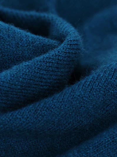 2/28S 20% Nylon 30% Polyester 27% Acrylic 23% Viscose