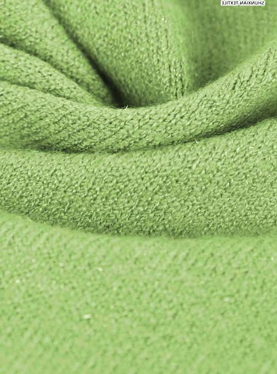 2 / 28S 47% Viscosa 30% Poliestere 20% Nylon 3% Lurex