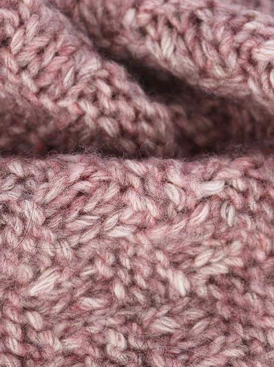 1/2. 3 NM 7% Yak 30% Polyester 63% katoen 